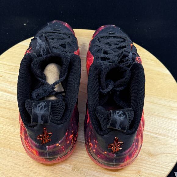 Size 9.5 Nike Air Foamposite One Stranger Things Men’s Black IR7336-001 New main image 7
